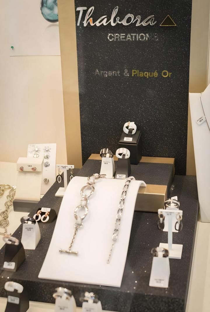 Boutique d'Horlogerie Fine Limours